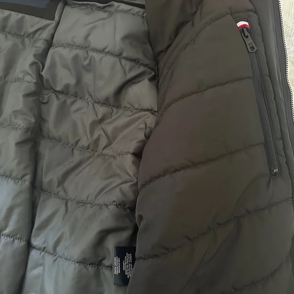 Tommy Hilfiger Men’s Black Performance Bomber Jacket - Sz XXL - Picture 9 of 9